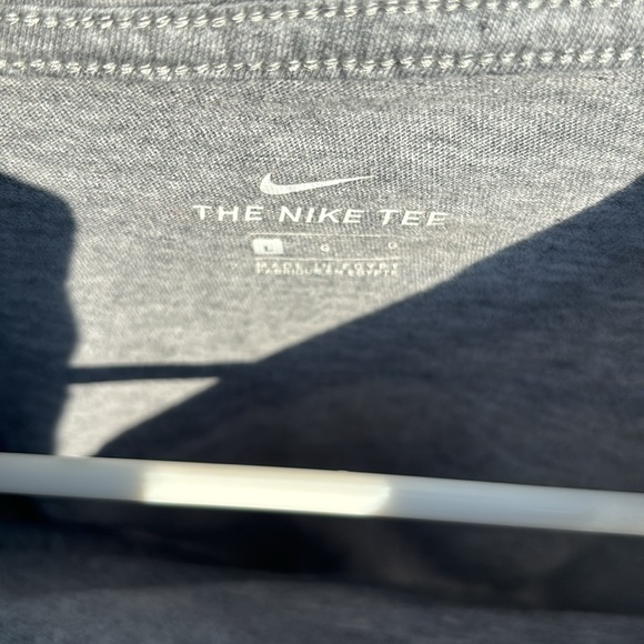 The Nike tea boys, large, long sleeve - Picture 2 of 2